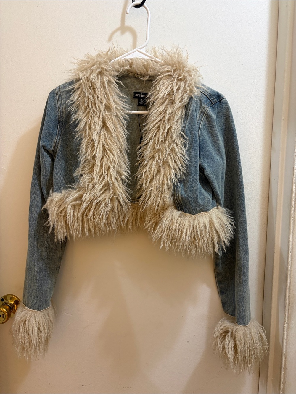 PrettyLittleThing Blue Denim Cropped Jacket with Beige Faux Fur Trim